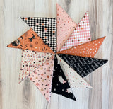 Moda, Purrs and Boos, Fat Quarter Bundle