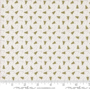 Berry And Pine Sage 5245 22 Moda Trees