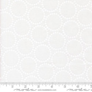 Tiny Christmas Snow White 37136 21 Moda