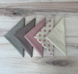 Lynny Lou, A Little Lavender and Grey, Fat Quarter Bundle