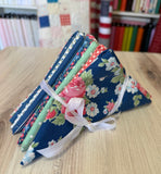 Moda, Cat Named Stitch, Fat Quarter Bundle